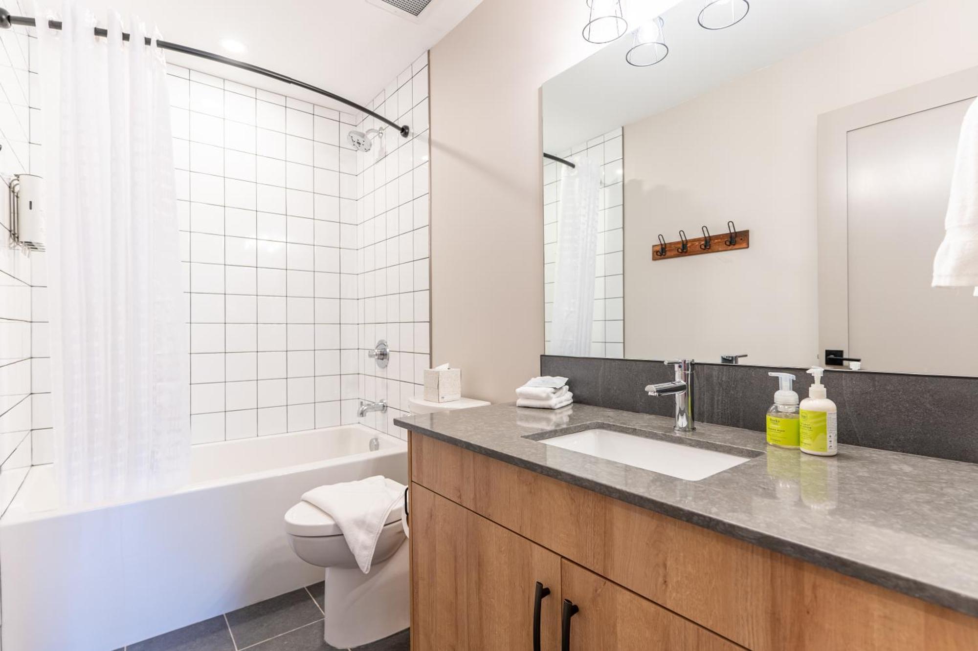 Basecamp Suites Revelstoke Kamer foto