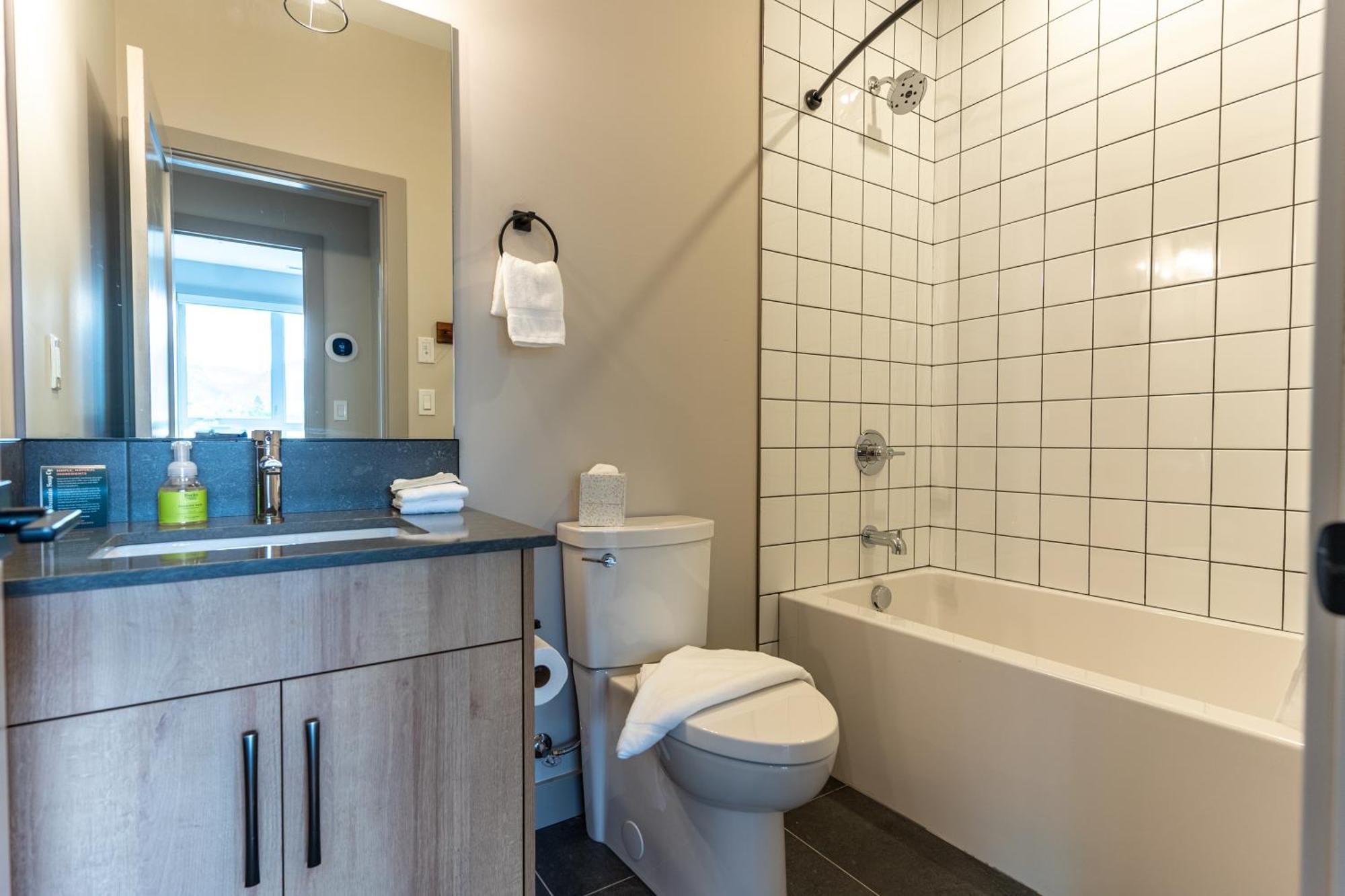 Basecamp Suites Revelstoke Kamer foto