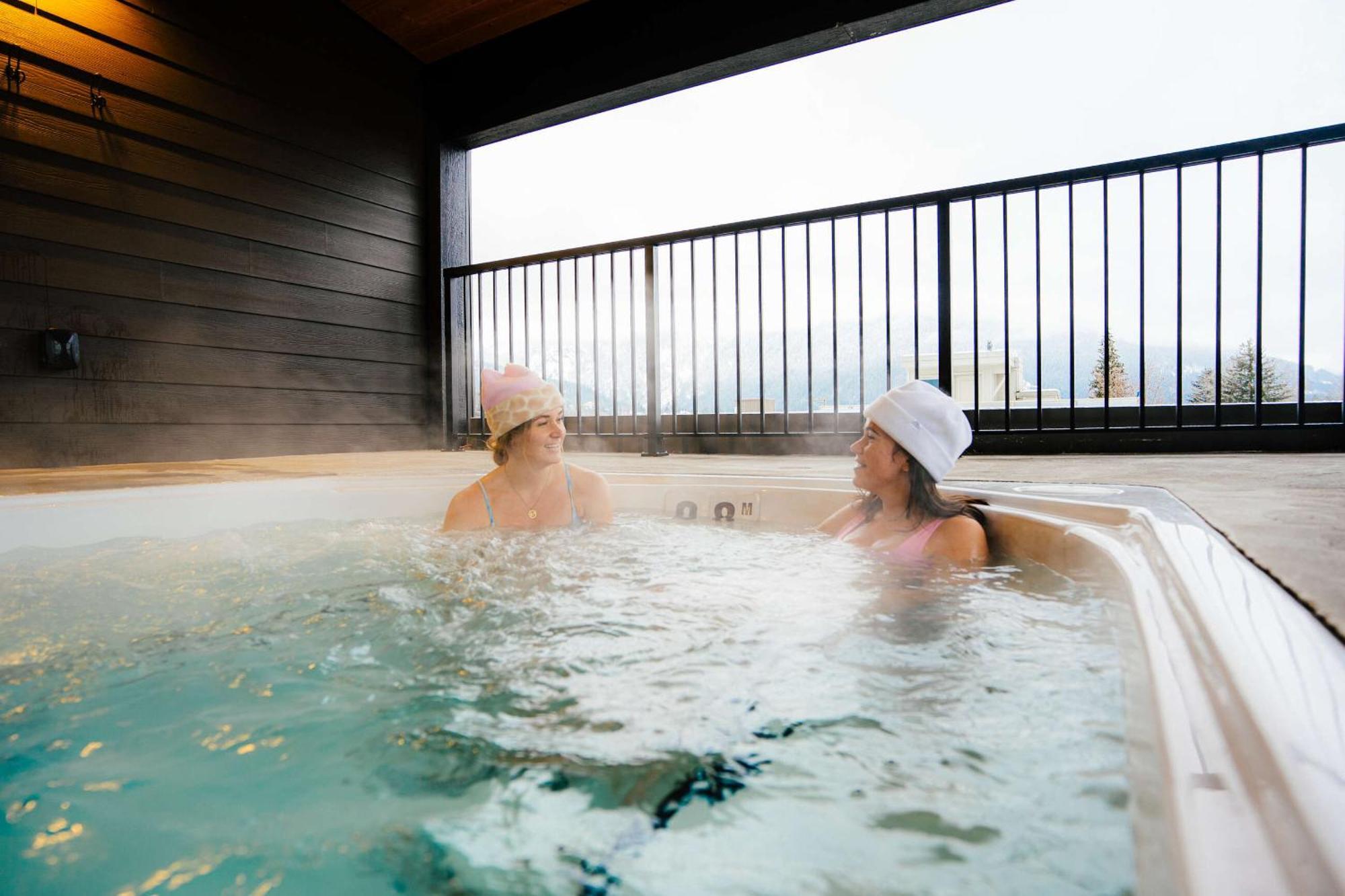 Basecamp Suites Revelstoke Buitenkant foto